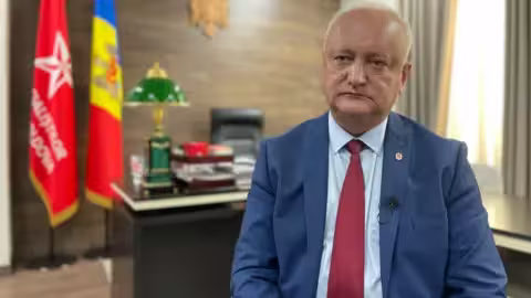Igor Dodon, ancien président, souhaite améliorer les relations avec la Russie.