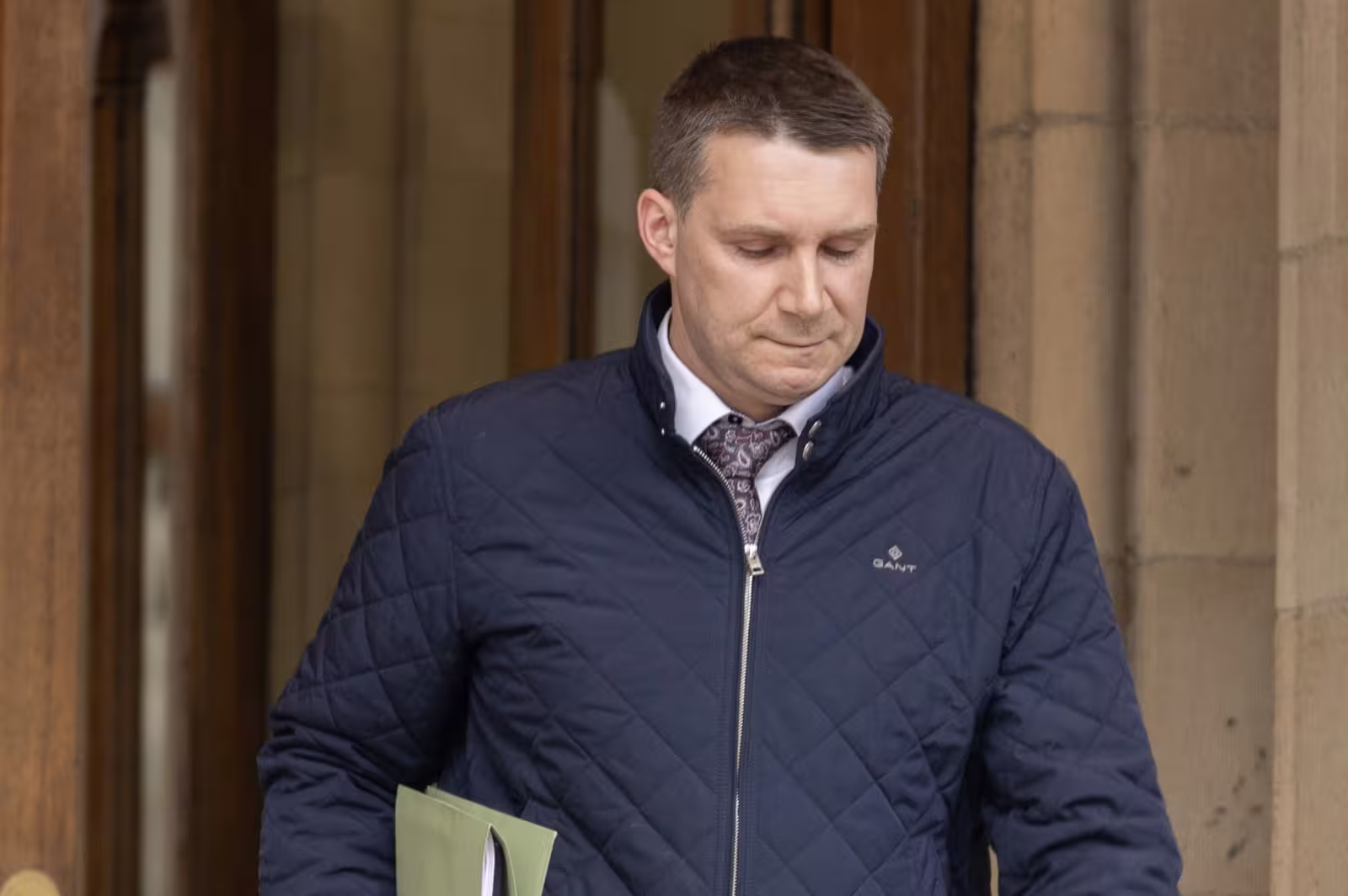 Homme inculpé de meurtre après découverte d'un corps