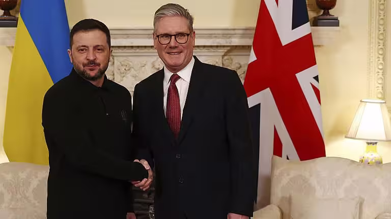Starmer accueille Zelensky pour des discussions sur l'Ukraine à Londres