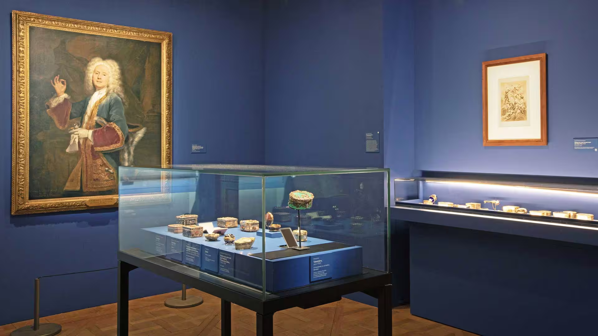 Deux personnes arrêtées pour vol de bijoux au Louvre