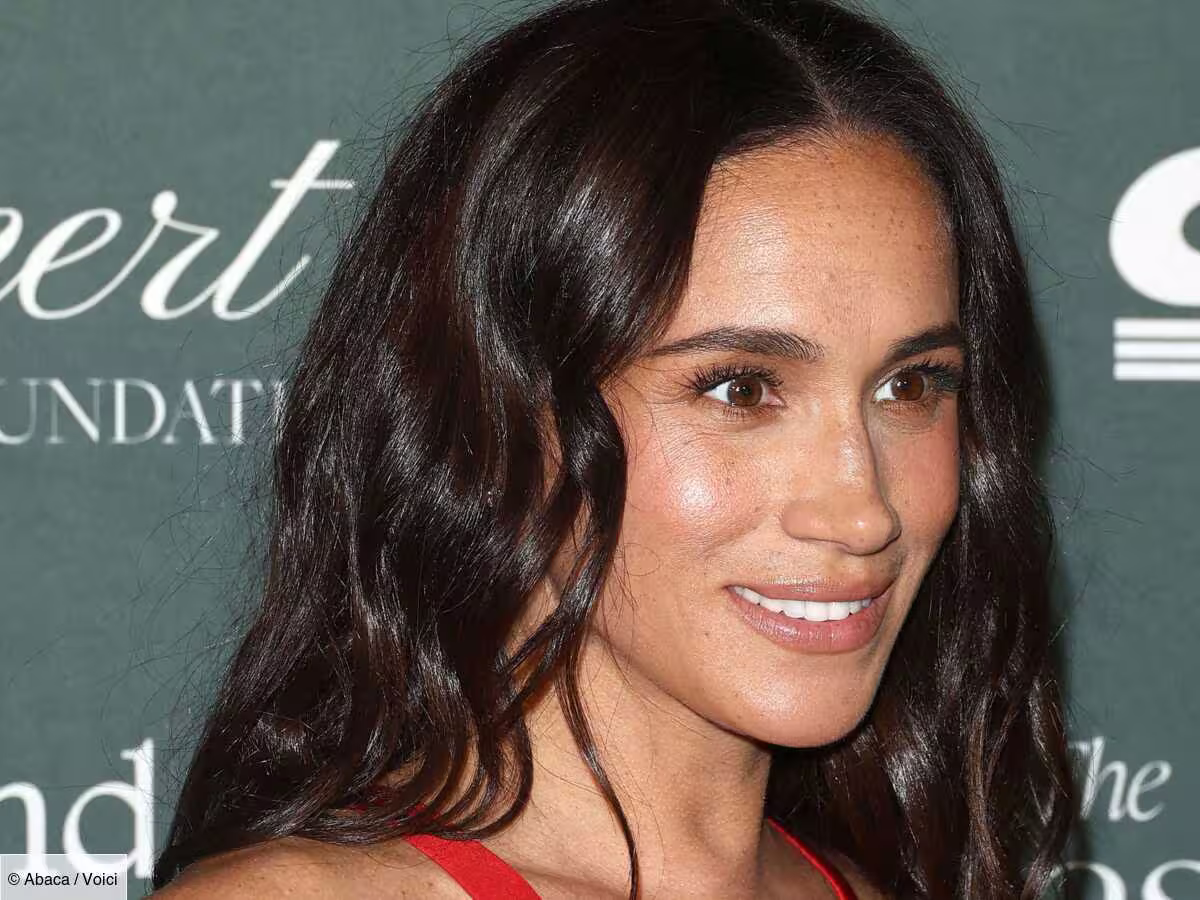 Meghan fait une apparition surprise à la Semaine de la mode de Paris