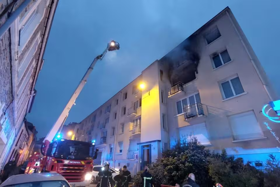 La police identifie 16 nouvelles victimes de l'incendie d'un bar suisse