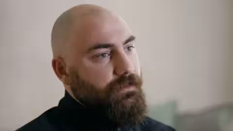 Le Dr Konstantine Chakhunashvili a mené une étude sur les symptômes des manifestants après avoir lui-même souffert des effets des canons à eau.